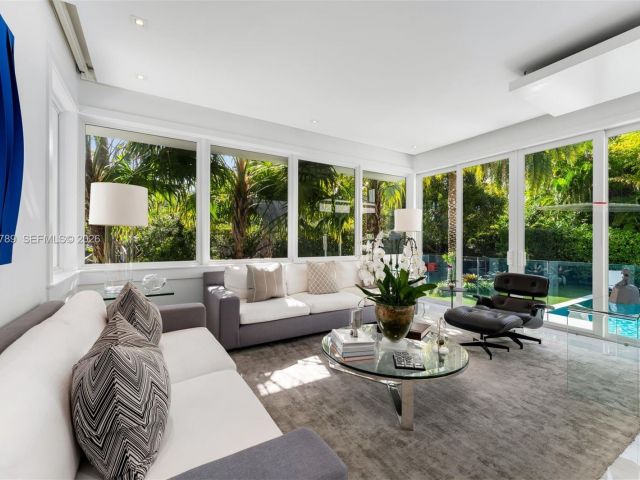 Home for sale at 741 Harbor Dr - photo 7452244