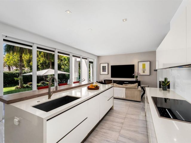 Home for sale at 741 Harbor Dr - photo 7452247