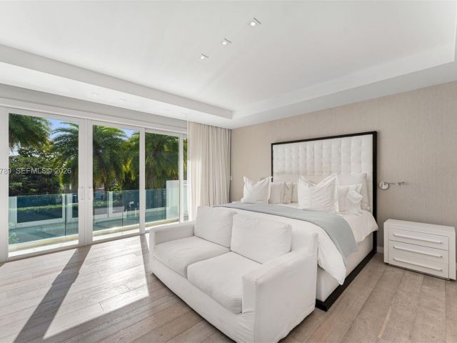 Home for sale at 741 Harbor Dr - photo 7452249