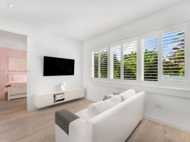 Home for sale at 741 Harbor Dr - photo 7452253