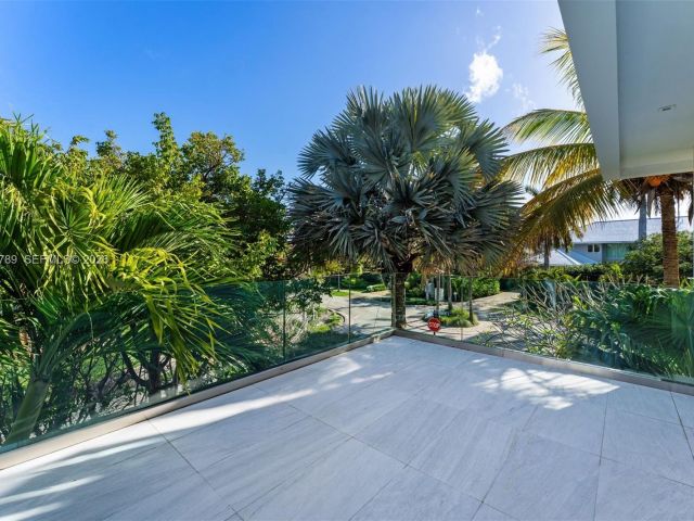 Home for sale at 741 Harbor Dr - photo 7452259