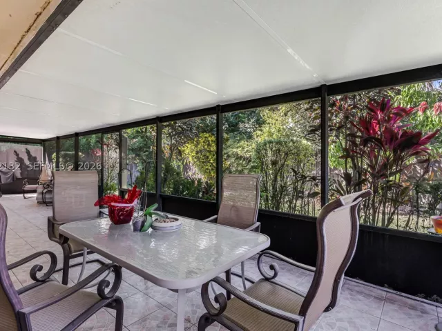 3-bedroom home for sale in Miami - 11541 SW 100th St - MondialRealty