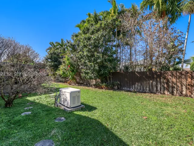 3-bedroom home for sale in Miami - 11541 SW 100th St - MondialRealty