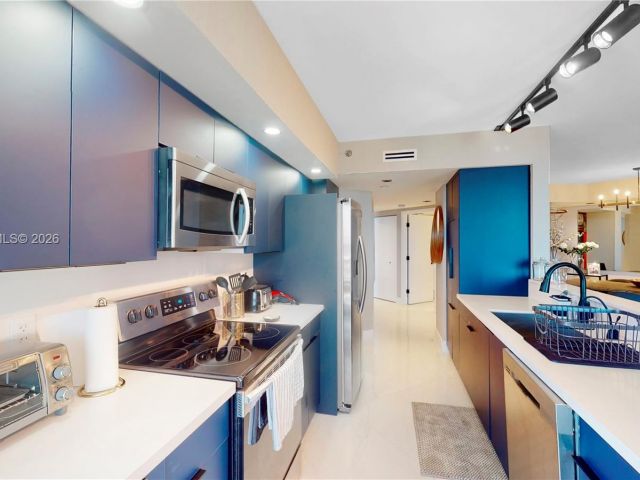 Apartment for rent  Unit #2903 - photo 7487567