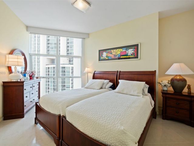 Apartment for sale  Unit #1808 - photo 7496006