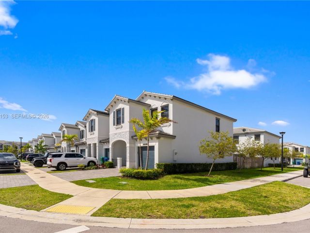 3-bedroom home for rent in Homestead - 28500 SW 133rd Path 28500 - MondialRealty