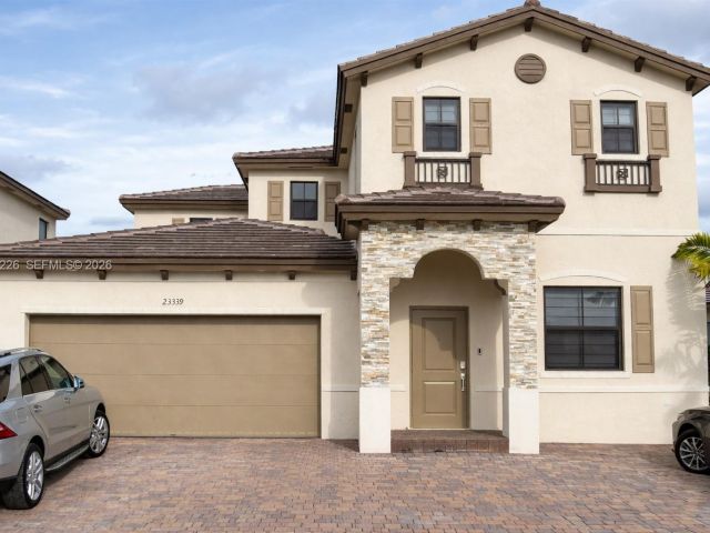 Home for rent at 23339 SW 133rd Ave 23339 - photo 7458035