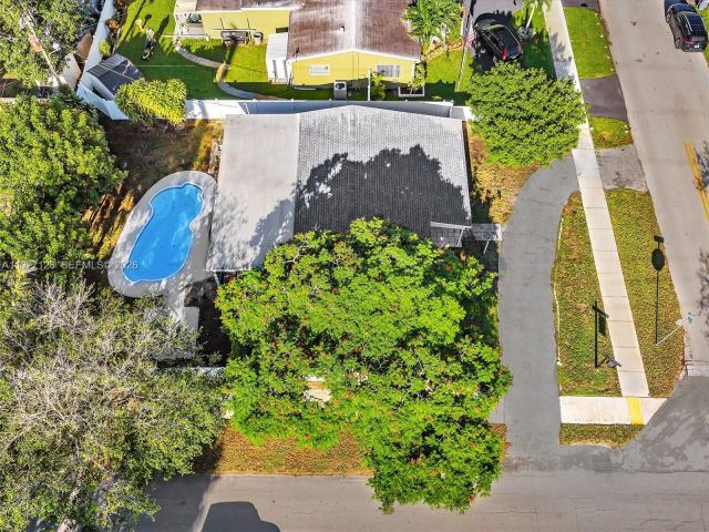 Home for rent at 6800 Raleigh St - photo 7473102