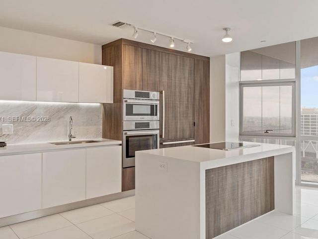 Apartment for sale  Unit #2102 - photo 7488001