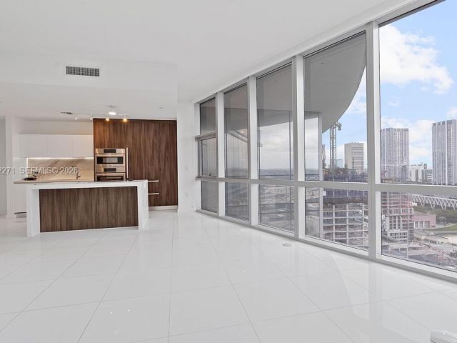 Apartment for sale  Unit #2102 - photo 7488003