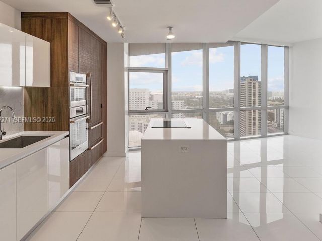 Apartment for sale  Unit #2102 - photo 7488008