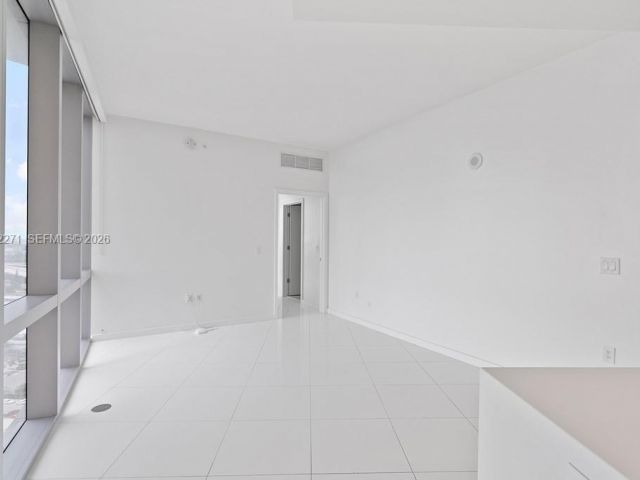 Apartment for sale  Unit #2102 - photo 7488015