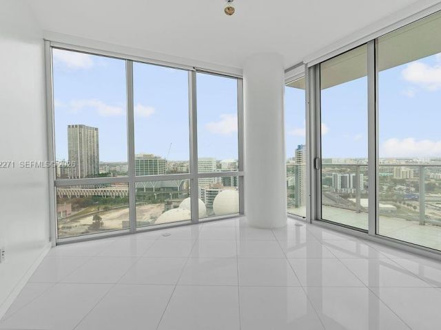 Apartment for sale  Unit #2102 - photo 7488018