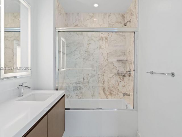 Apartment for sale  Unit #2102 - photo 7488020