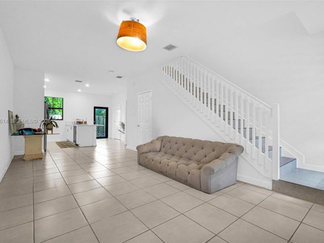 Home for sale at 1901 SW 5th Ct - photo 7482601