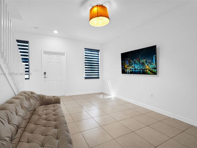 Home for sale at 1901 SW 5th Ct - photo 7482605