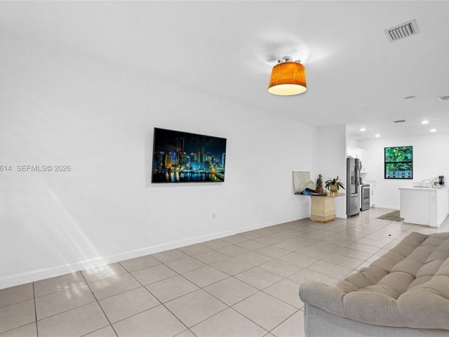 Home for sale at 1901 SW 5th Ct - photo 7482606