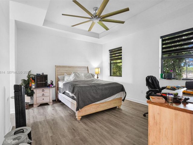 Home for sale at 1901 SW 5th Ct - photo 7482609