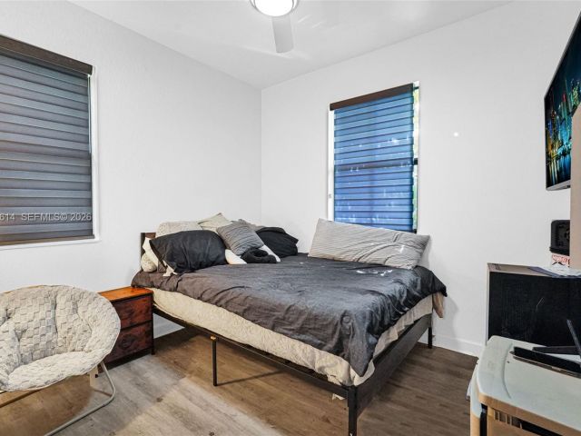 Home for sale at 1901 SW 5th Ct - photo 7482619