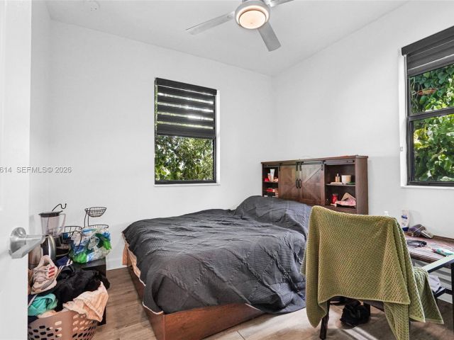 Home for sale at 1901 SW 5th Ct - photo 7482620