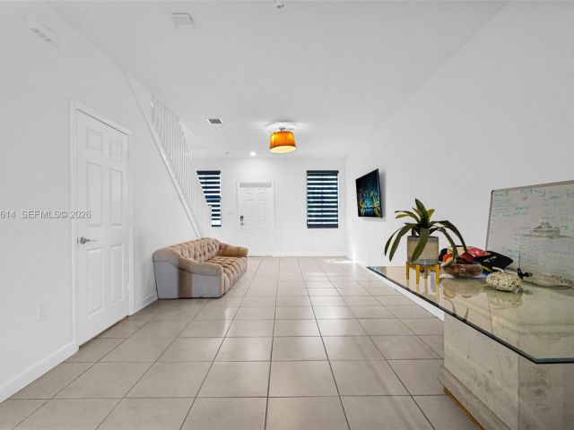 Home for sale at 1901 SW 5th Ct - photo 7482625