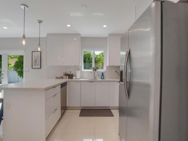 3-bedroom home for rent in Miami Gardens - 20560 NW 17th Ave - MondialRealty