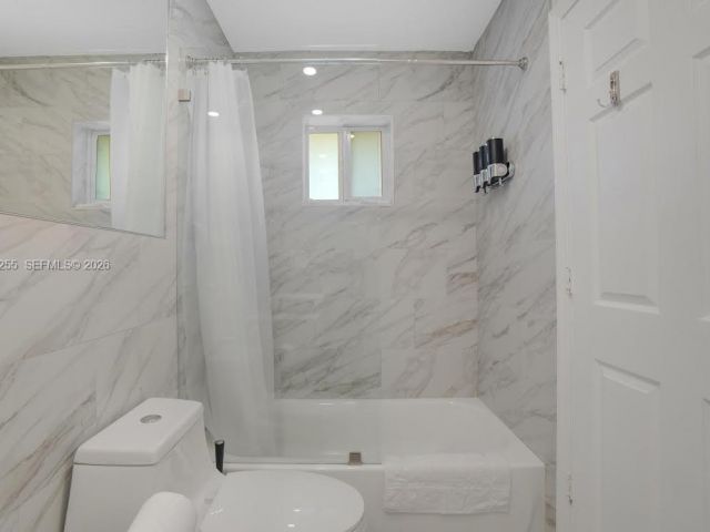 3-bedroom home for rent in Miami Gardens - 20560 NW 17th Ave - MondialRealty