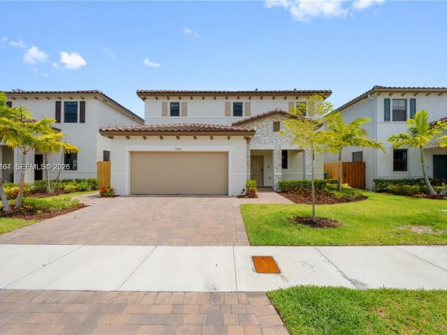 Home for rent at 11932 SW 241st Ter 11932 - photo 7458946