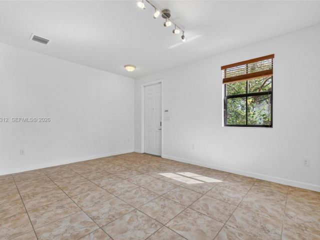 Home for rent at 11561 SW 232nd Ln 11561 - photo 7458829