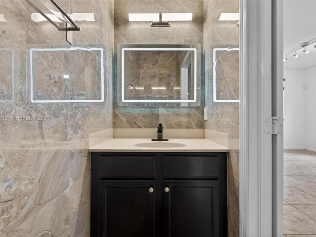 Home for rent at 11561 SW 232nd Ln 11561 - photo 7458833