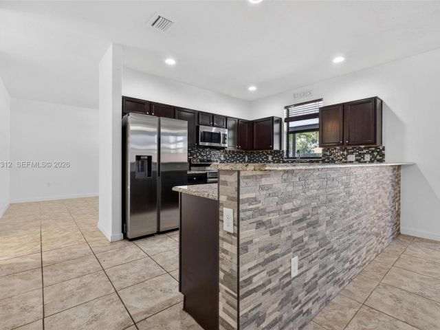 Home for rent at 11561 SW 232nd Ln 11561 - photo 7458842