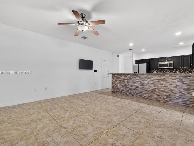 Home for rent at 11561 SW 232nd Ln 11561 - photo 7458844