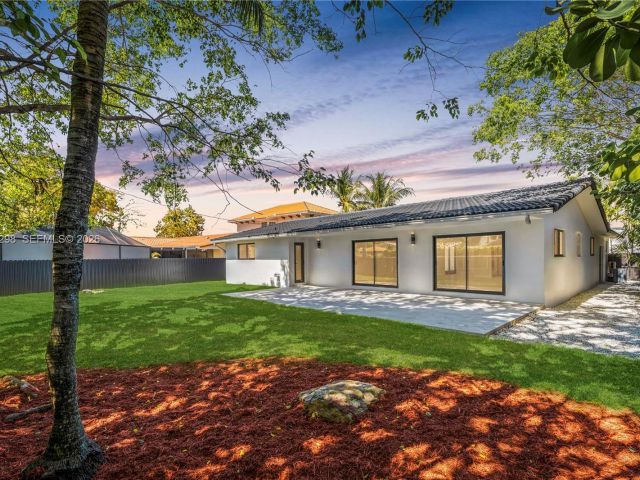 Home for sale at 11660 Canal Dr - photo 7525577