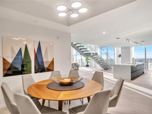 Apartment for rent  Unit #Penthouse 4612 - photo 7487955