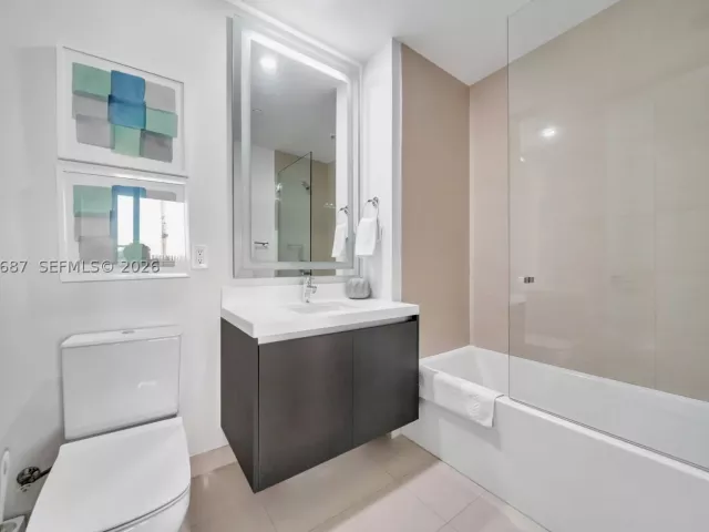 4-bedroom condo for rent in Miami - 851 NE 1st Avenue Penthouse 4612 - MondialRealty
