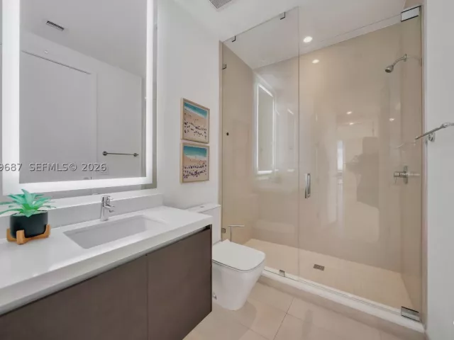 4-bedroom condo for rent in Miami - 851 NE 1st Avenue Penthouse 4612 - MondialRealty
