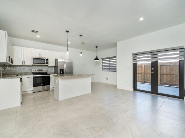 3-bedroom home for rent in Homestead - 13353 SW 250th Ter - MondialRealty