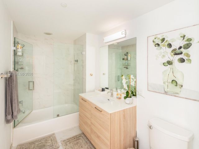 Apartment for rent  Unit #2304 - photo 7505232