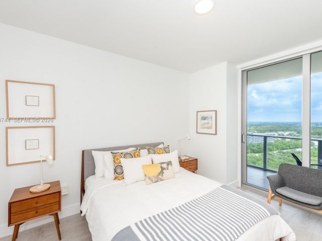 Apartment for rent  Unit #2304 - photo 7505233