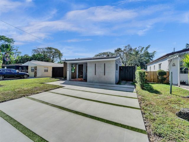 Home for rent at 2066 NE 174th St . - photo 7480795