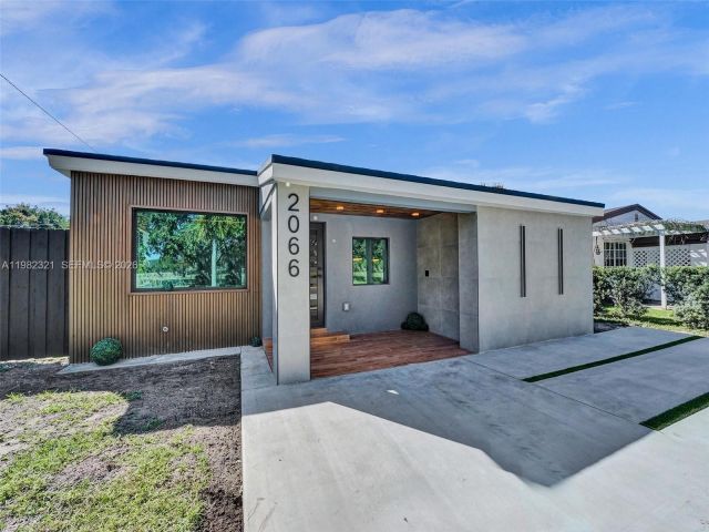 Home for rent at 2066 NE 174th St . - photo 7480797