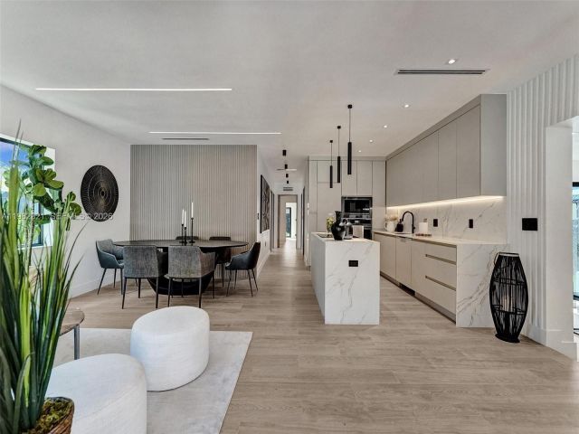 Home for rent at 2066 NE 174th St . - photo 7480800