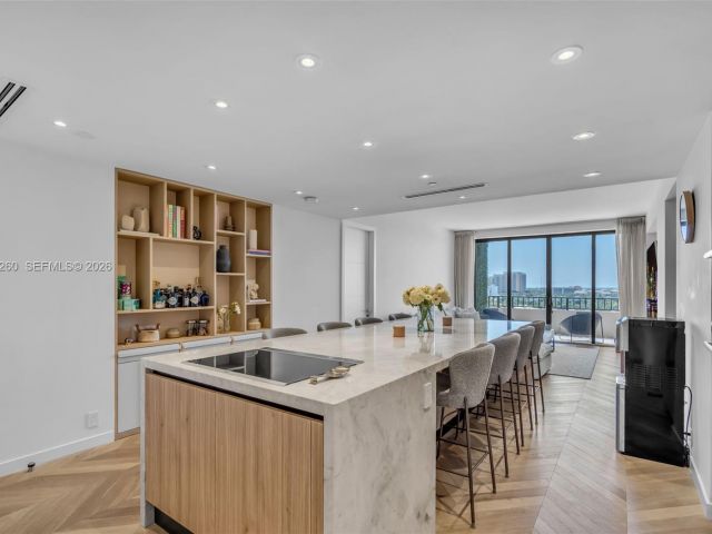 Apartment for sale  Unit #1035 - photo 7491714