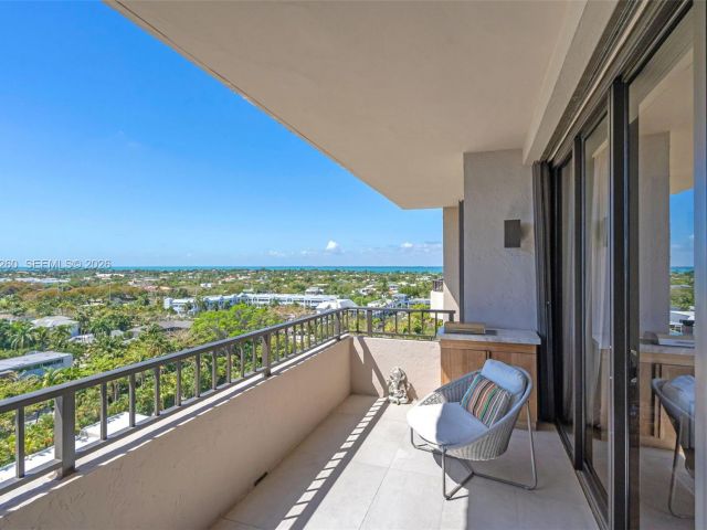 Apartment for sale  Unit #1035 - photo 7491723