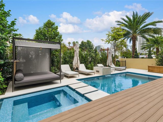 Home for sale at 1522 Island Blvd - photo 7476316