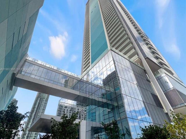 Apartment for rent  Unit #2303 - photo 7497704