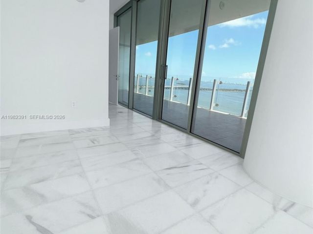 Apartment for rent  Unit #2303 - photo 7497716