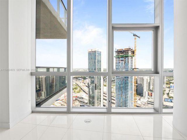 Apartment for rent  Unit #4801 - photo 7487929