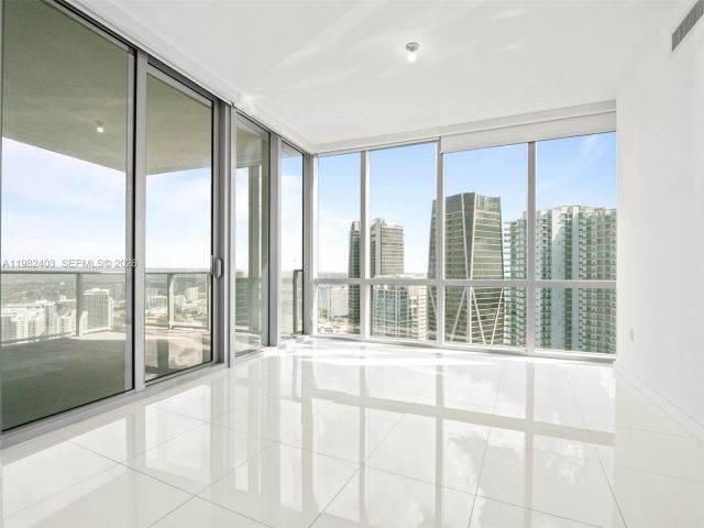 Apartment for rent  Unit #4801 - photo 7487931