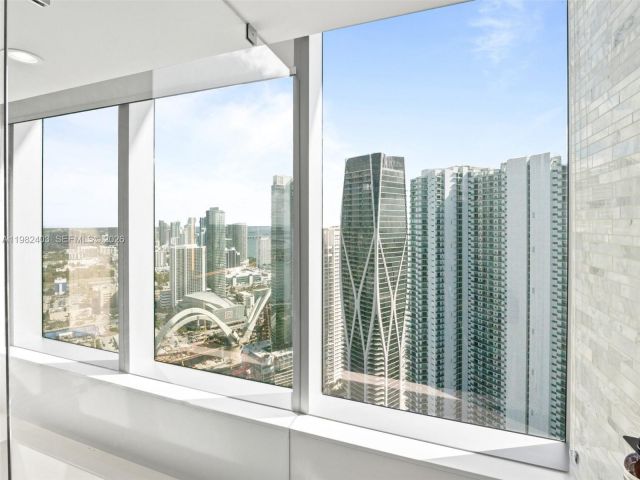 Apartment for rent  Unit #4801 - photo 7487938